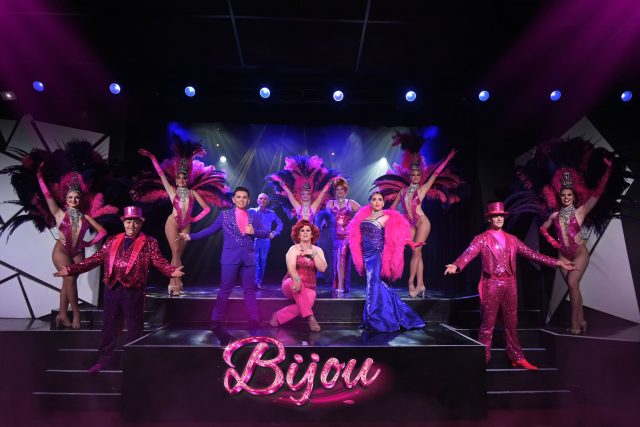 Bijou, la revue qui fait briller le Diamant Bleu ! LE DIAMANT BLEU