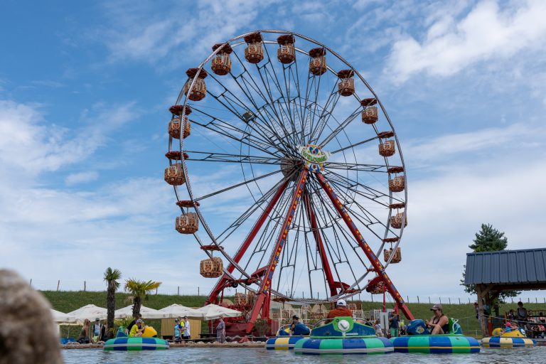FAMILY PARK