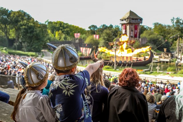 Famille_-_Alain_Moneger_-_Fin_droits_septembre_2027 2026 au Puy du Fou : une saison riche en émotions !