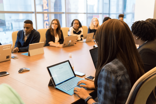 Congrès 2000, l’acteur incontournable du compte rendu de réunion