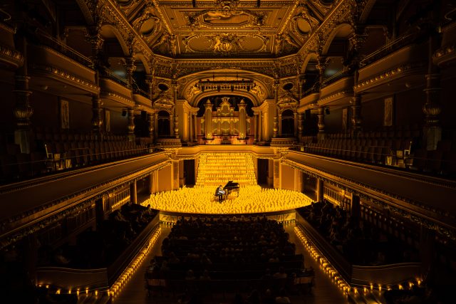 Un cadeau, oui… mais surtout un instant qui marque et qui rassemble