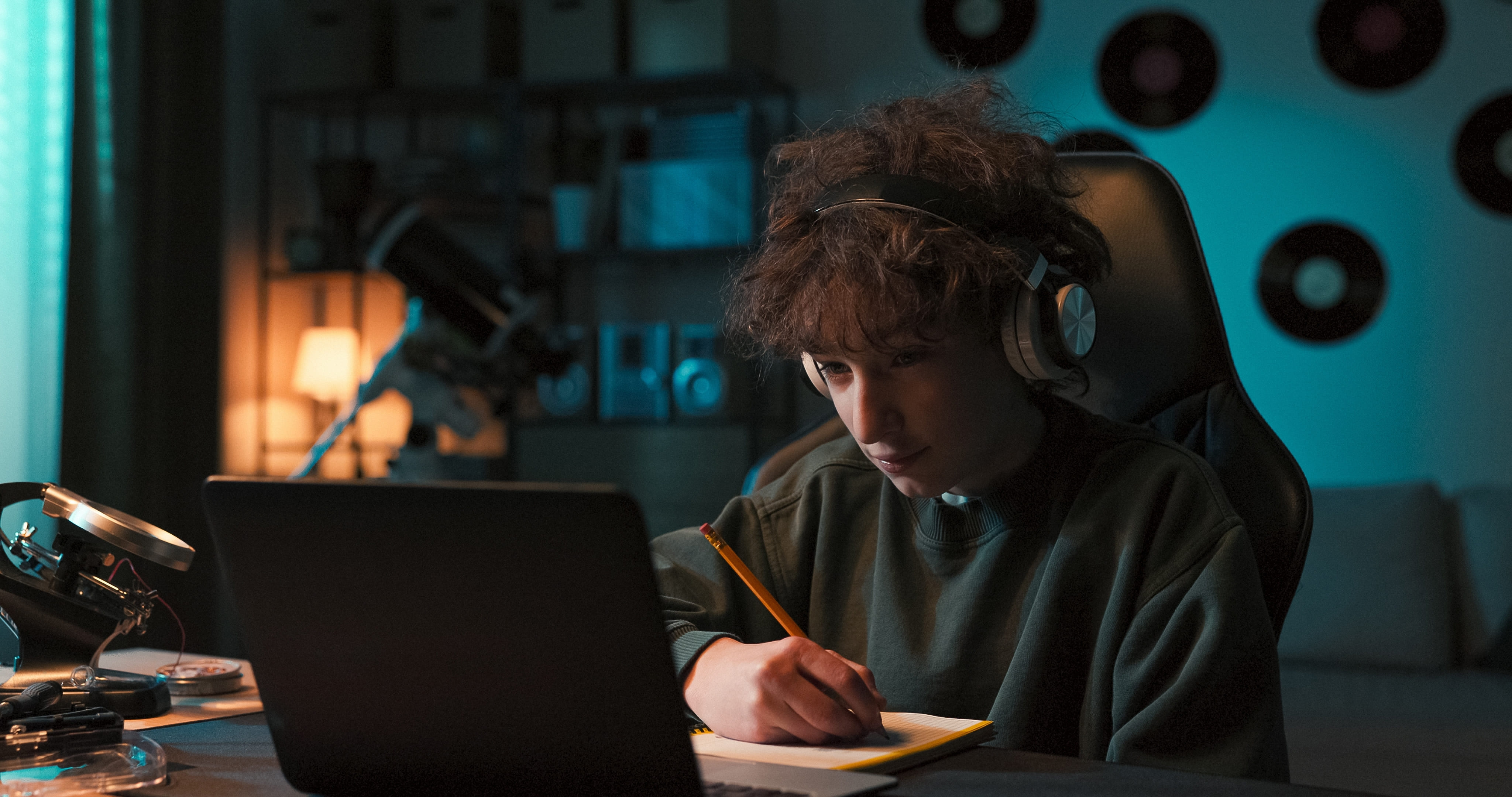 Ados et examens : quelques clés de succès ! Ados et examens : quelques clés de succès !
