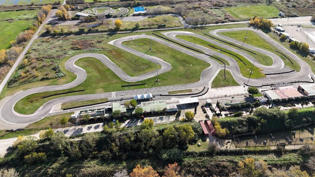 Karting de Monteux – piste de karting pour sorties CSE et entreprises dans le Vaucluse
