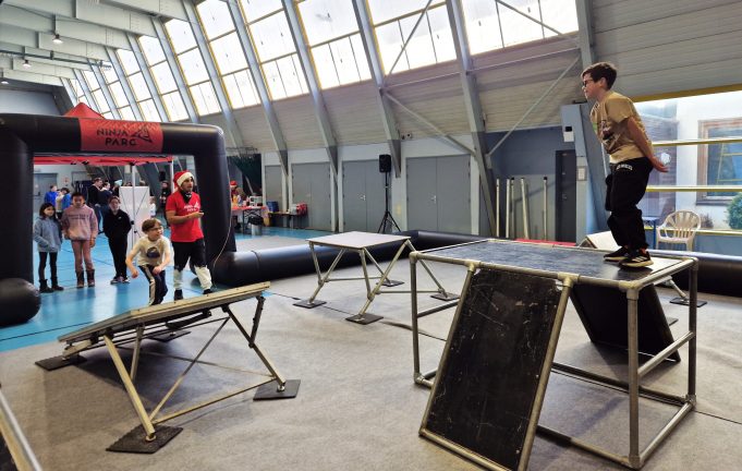 Découvrez l’esprit Ninja, version CSE ! Animation parkour Ninja Warrior pour événement CSE et team building entreprise