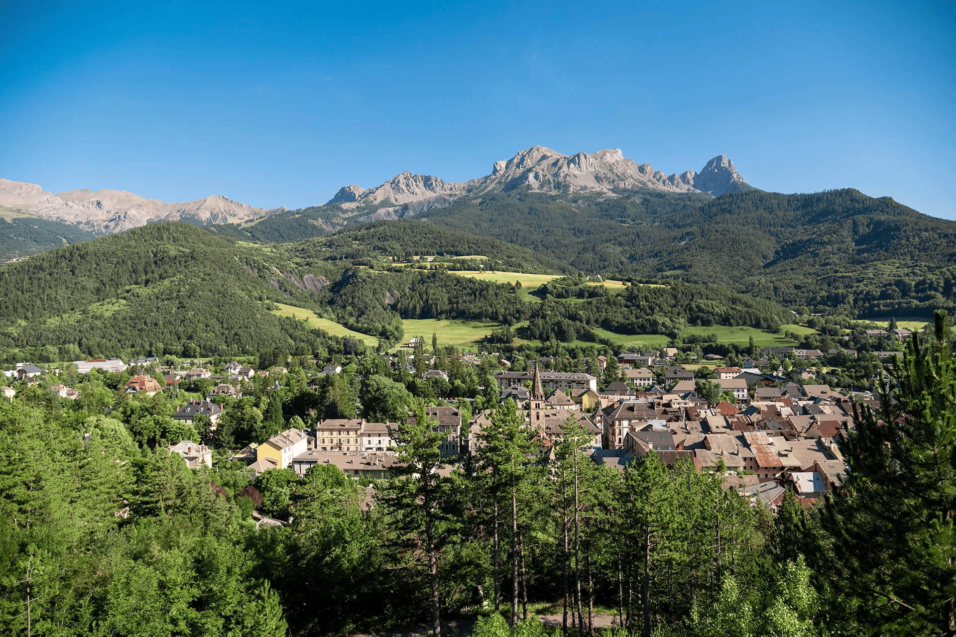 Sud Provence Alpes Côte d'Azur — Nature, patrimoine et art de vivre entre mer et montagnes, lavande et villages perchés
