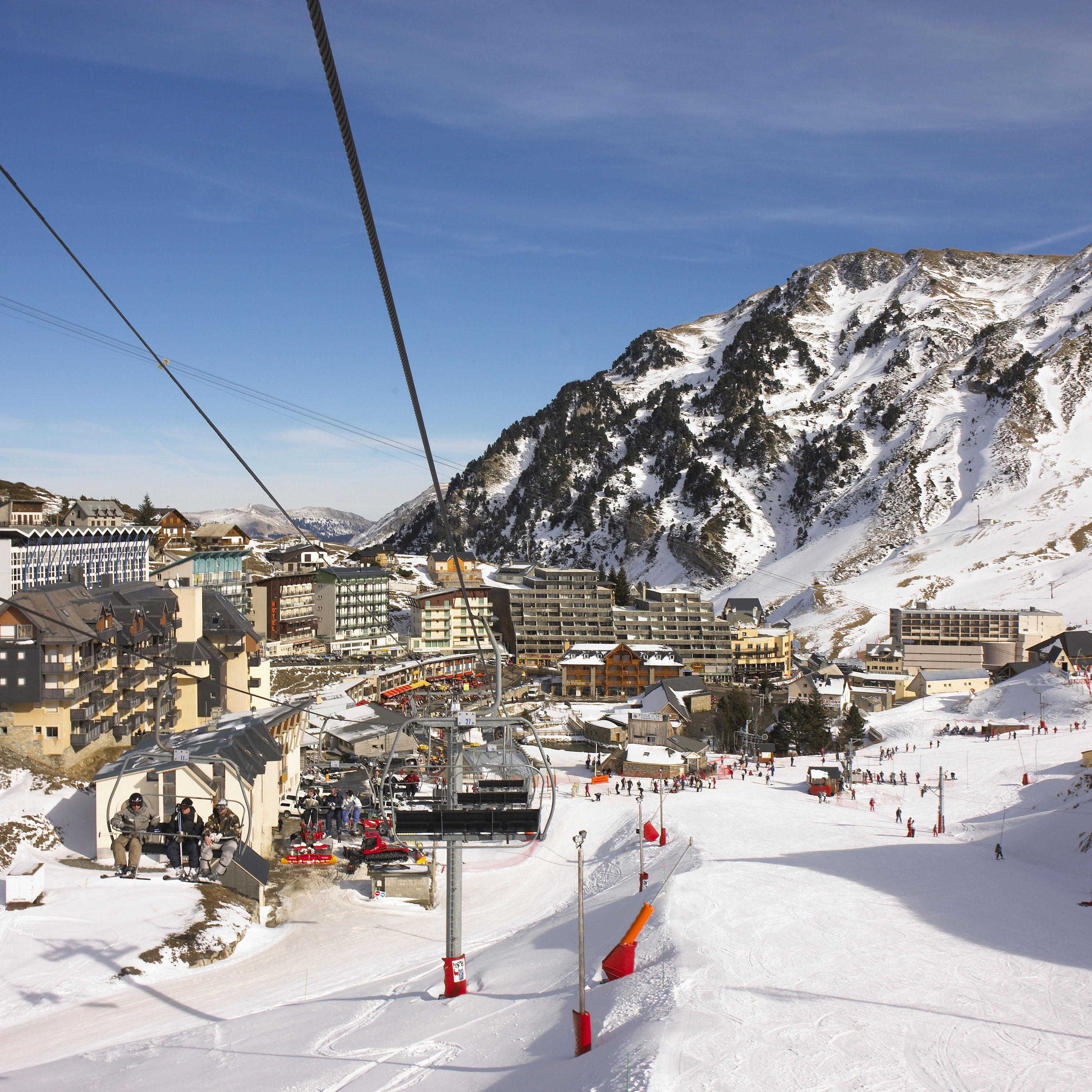 Anticiper les vacances d’hiver, sans pression, avec Mes Vacances en Famille… Mes Vacances en Famille — séjours d'hiver pour CSE en stations alpines familiales