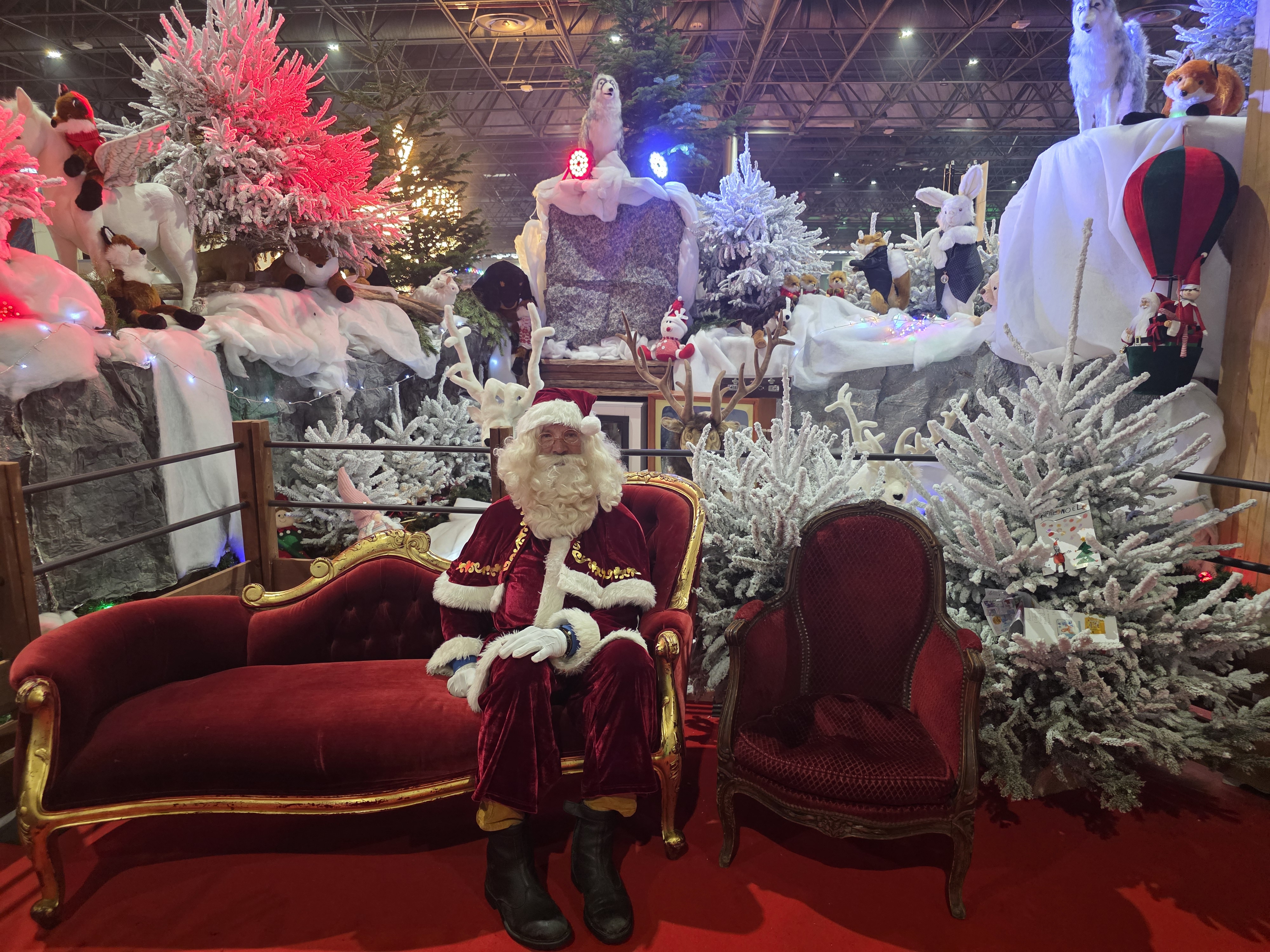 Arbre de Noël CSE : pourquoi le spectacle reste une valeur sûre ?