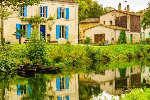 Balade en barque dans le Marais poitevin des Deux-Sèvres