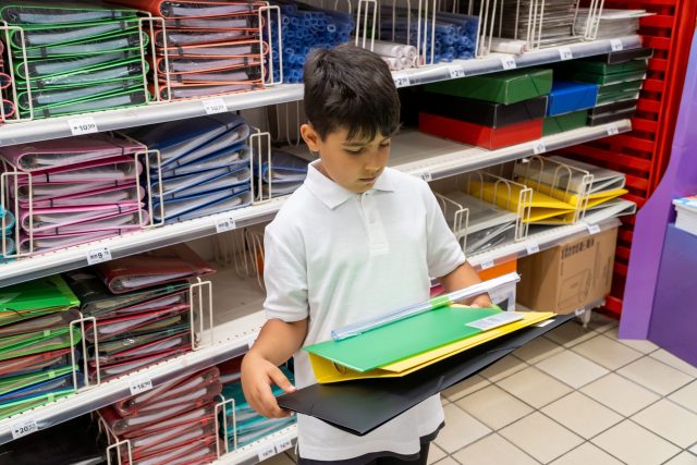 Aide de la rentrée du CSE pour les fournitures scolaires