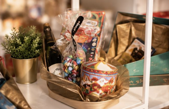 Coffret de chocolats COMAX offert en cadeau aux salariés